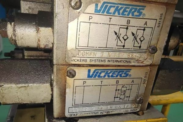 VICKERS閥DGMFN-3-X-A2W-B2W-41價格，型號說明及參數